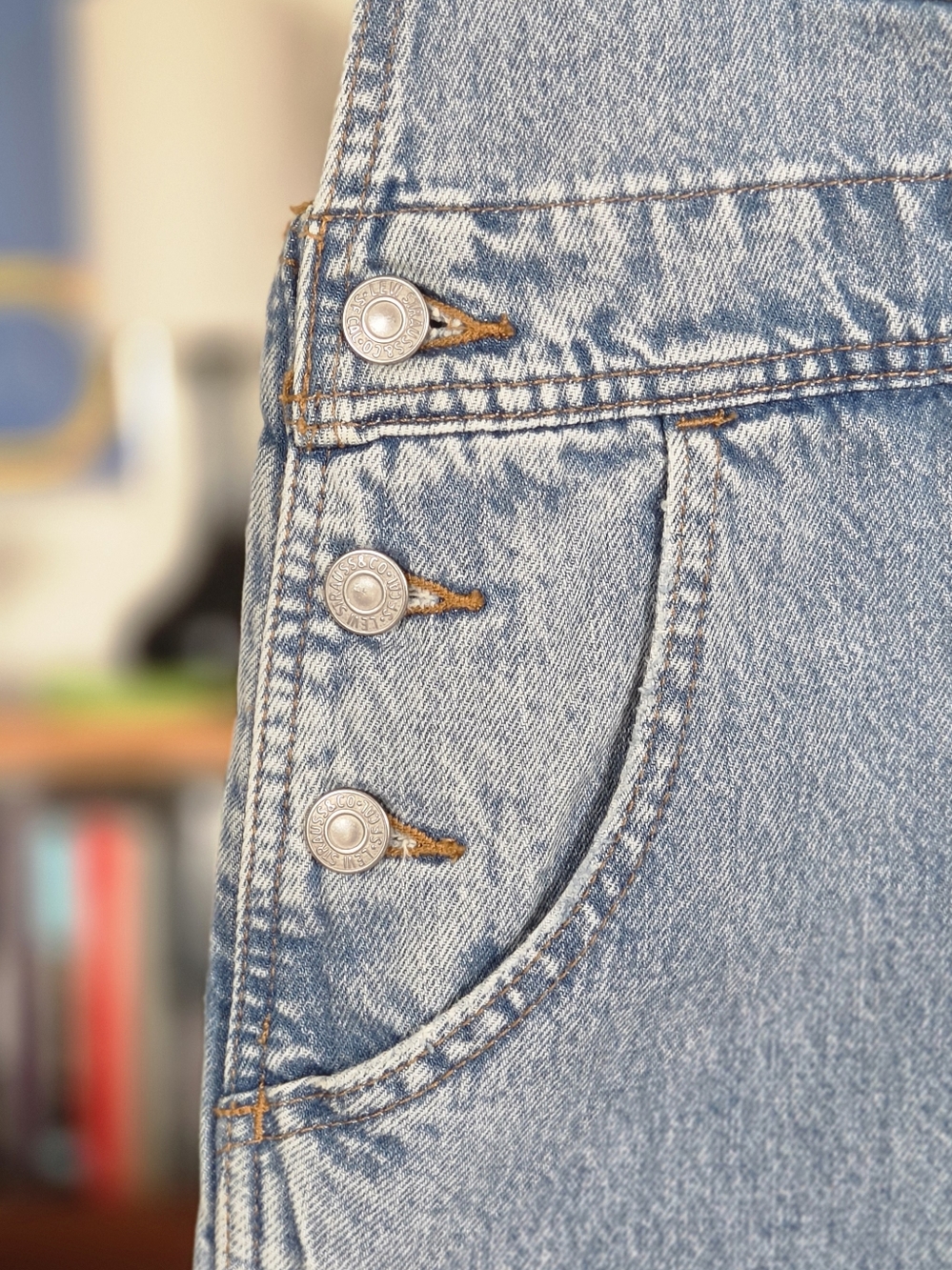 Levi's Womens Classic Denim Overalls - Picture 3 of 7